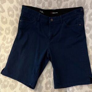 Liz Claiborne Dark Navy Stretch Mid Rise Bermuda Sara Shorts